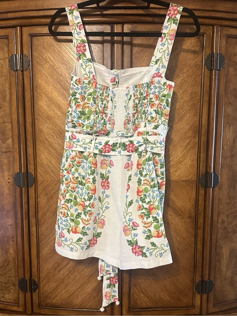 FARM Rio Tropical Romance Floral Belted Romper Size S - Picture 4 of 11